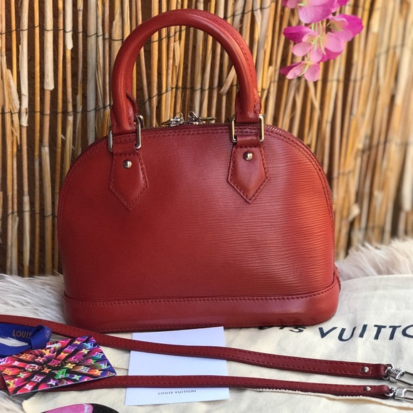 ❌SOLD ❌Authentic Louis Vuitton Alma BB 💥 - Picture 4 of 16